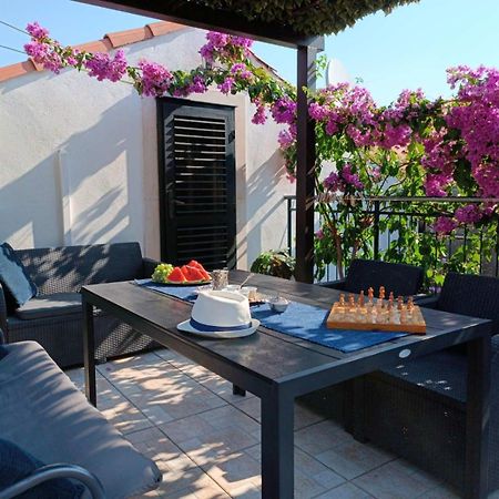 Holiday Home By The Sea - Nina & Kate Ston Esterno foto