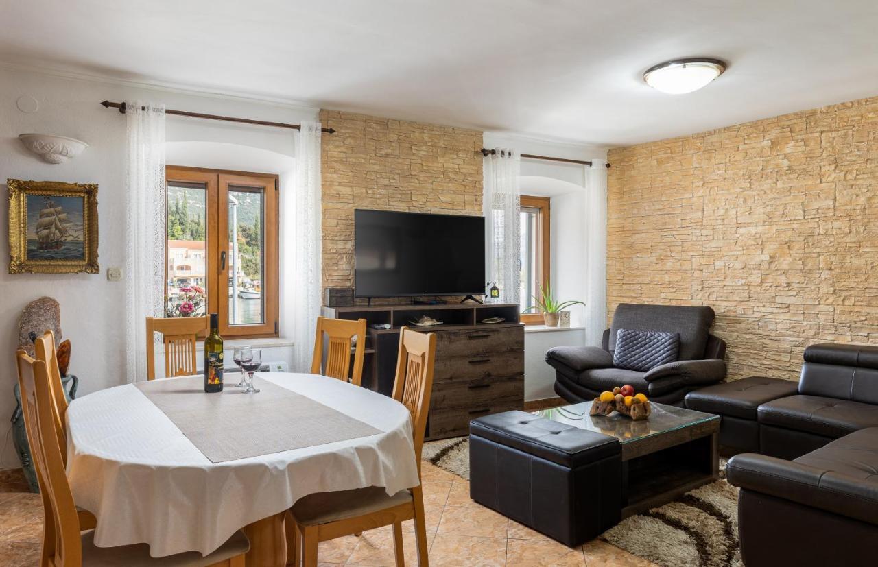 Holiday Home By The Sea - Nina & Kate Ston Esterno foto
