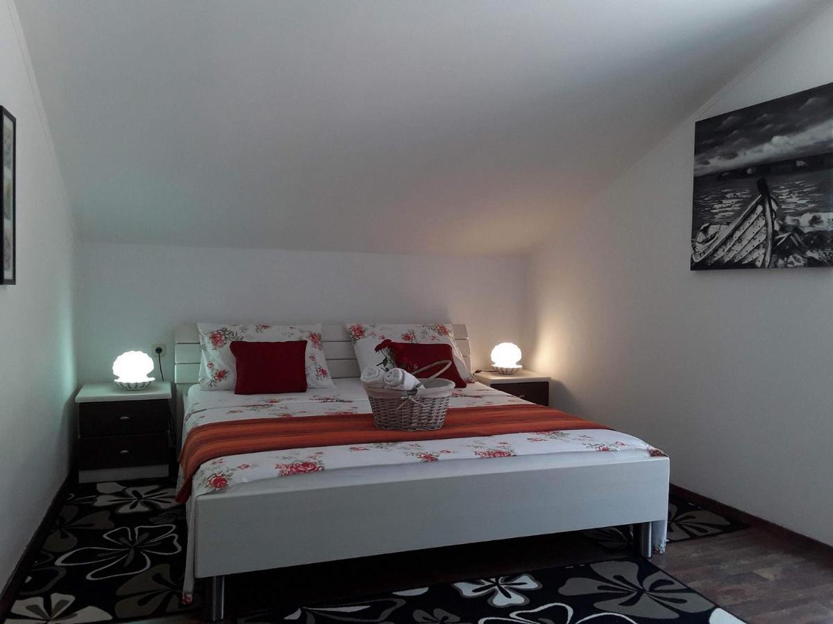Holiday Home By The Sea - Nina & Kate Ston Esterno foto